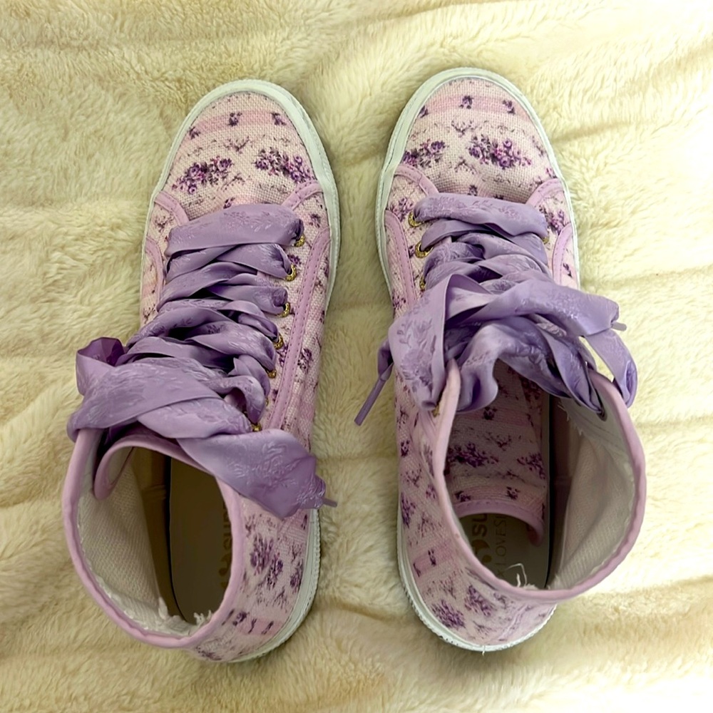 LoveShackFancy HiTop Superga classics have serial number